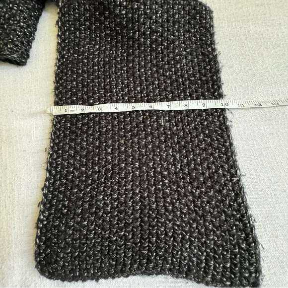 •Chanel Black Metallic Silver Cashmere Knit Logo Scarf 10”x80” Made In F… - Picture 7 of 12